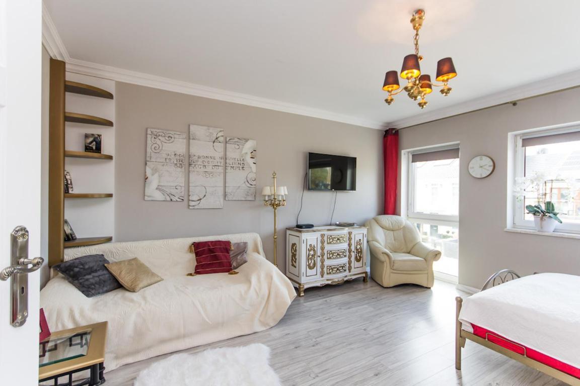 Sloneczne Apartamenty 슈비노우이스쳬 외부 사진